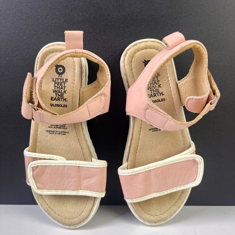 Old soles Pink leather velcro strap shoes